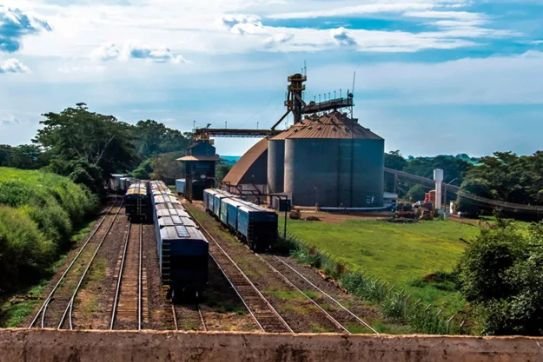 Plano Nacional de Logística prevê ferrovia de 850 km ligando Oeste de SC aos portos de Itajaí e Navegantes