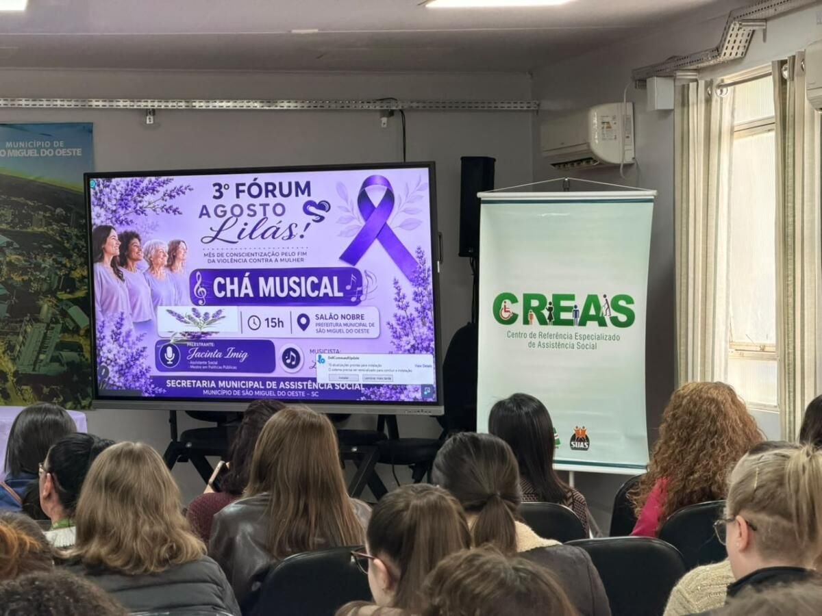 Encerramento do Agosto Lilás em São Miguel do Oeste promove conscientização sobre violência contra a mulher