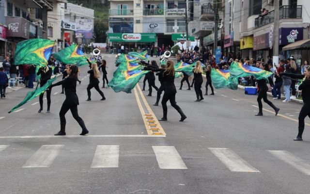 Maravilha se prepara para o tradicional desfile cívico da Independência