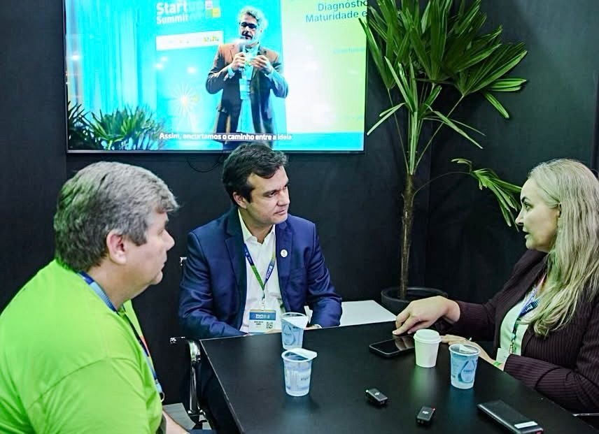 Daniela Reinehr reforça diálogo com setor de tecnologia durante Startup Summit