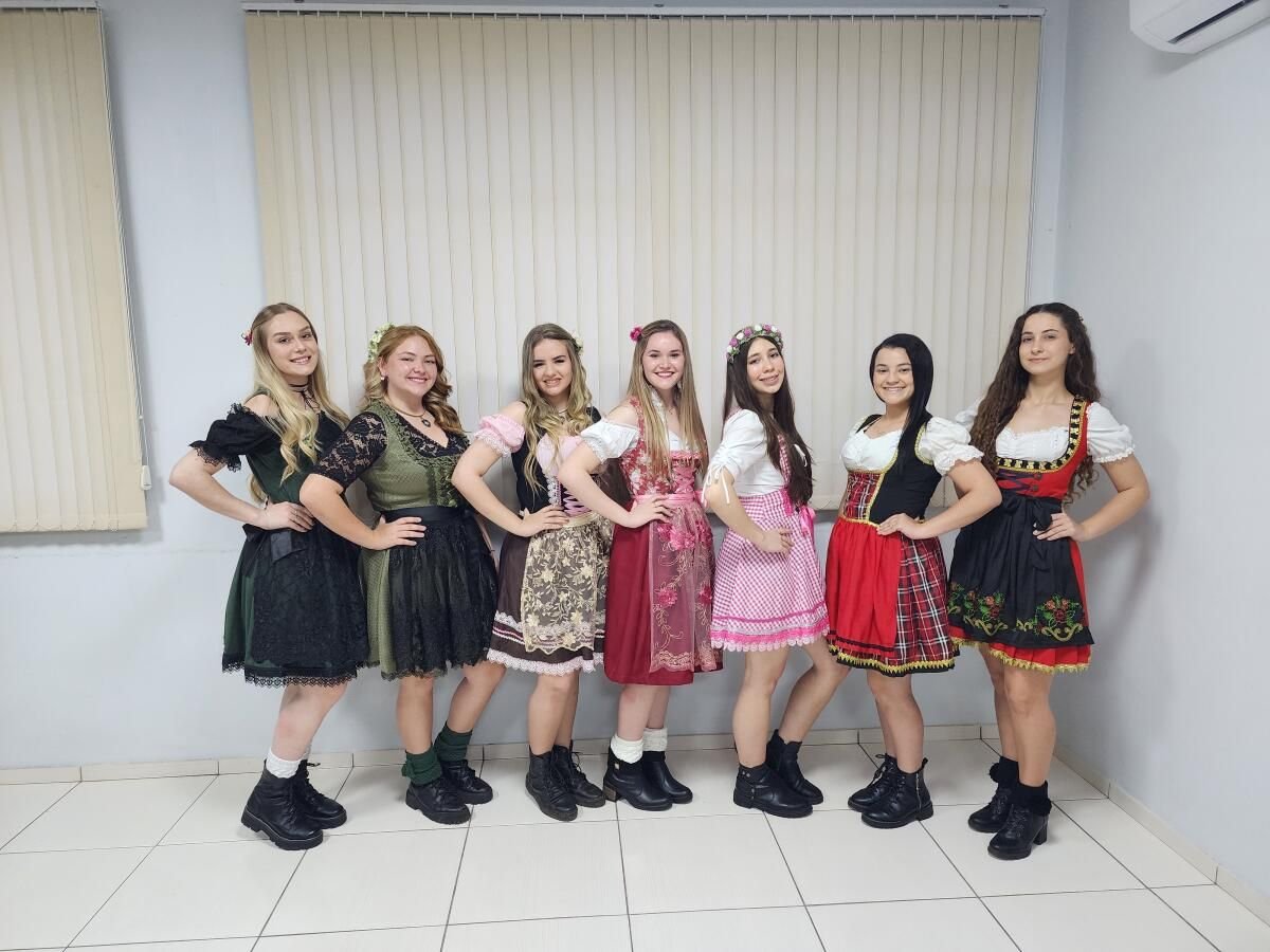 Candidatas a corte da 48ª Oktoberfest são homologadas