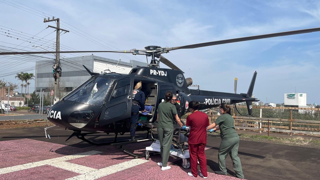 Transferência aeromédica de mulher com AVC de Palmitos para Chapecó