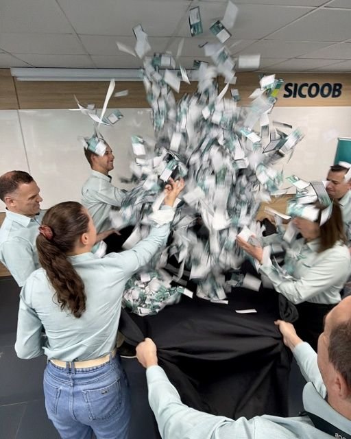 Sicoob Credial realiza sorteio de 25 robôs aspiradores na campanha ProCap