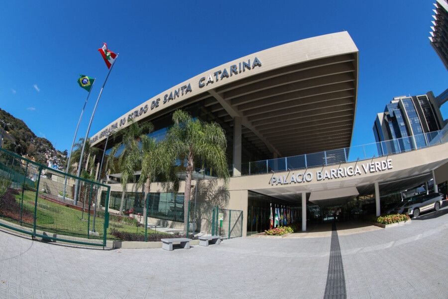 Alesc destina R$ 20 milhões para famílias afetadas por granizo em Biguaçu e Florianópolis
