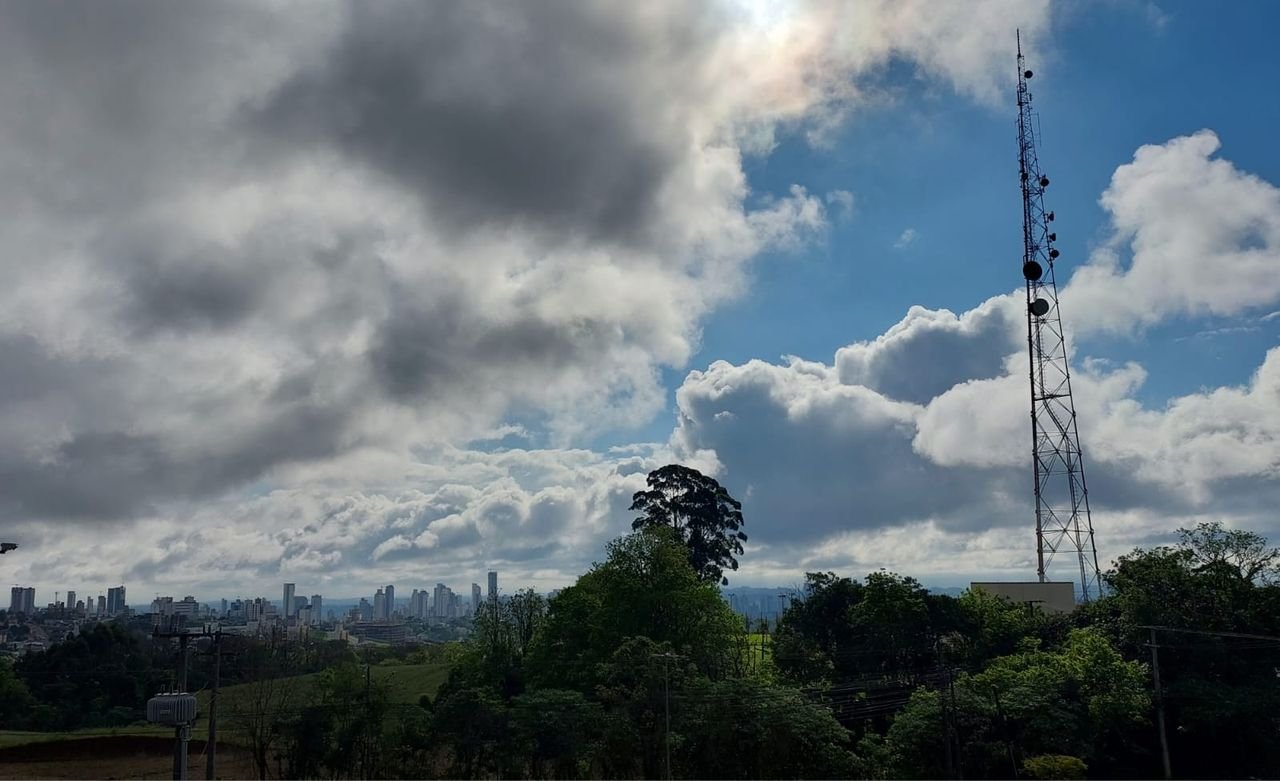 Ciclone provoca ventos fortes e chuvas rápidas em Santa Catarina
