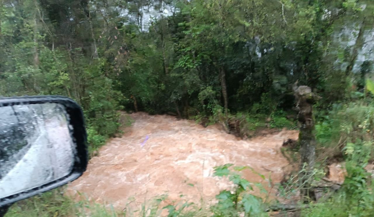 Nove municípios de SC decretam emergência após chuvas, granizo e ventos fortes