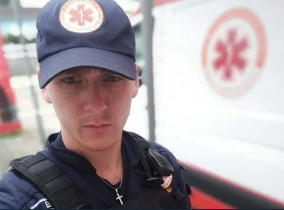 Cortejo de ambulâncias homenageia socorrista do Samu que faleceu em acidente no Paraná