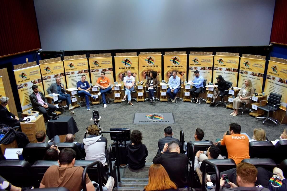 Debate da Peperi reúne dez candidatos a deputado federal em São Miguel do Oeste