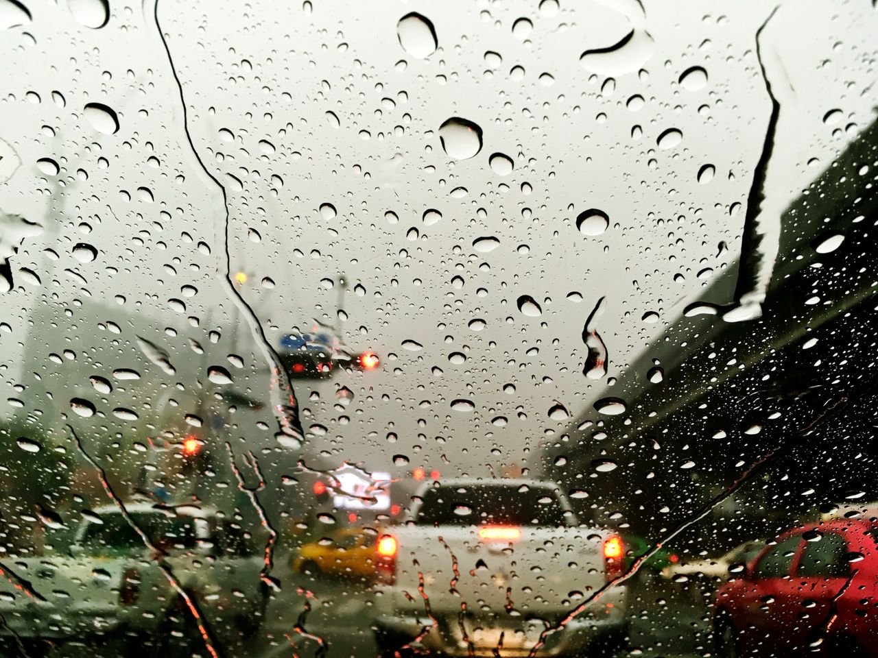 Previsão de tempo severo em Santa Catarina para o feriadão