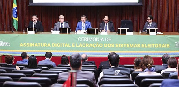 TSE conclui assinatura e lacração dos sistemas das Eleições Gerais de 2026