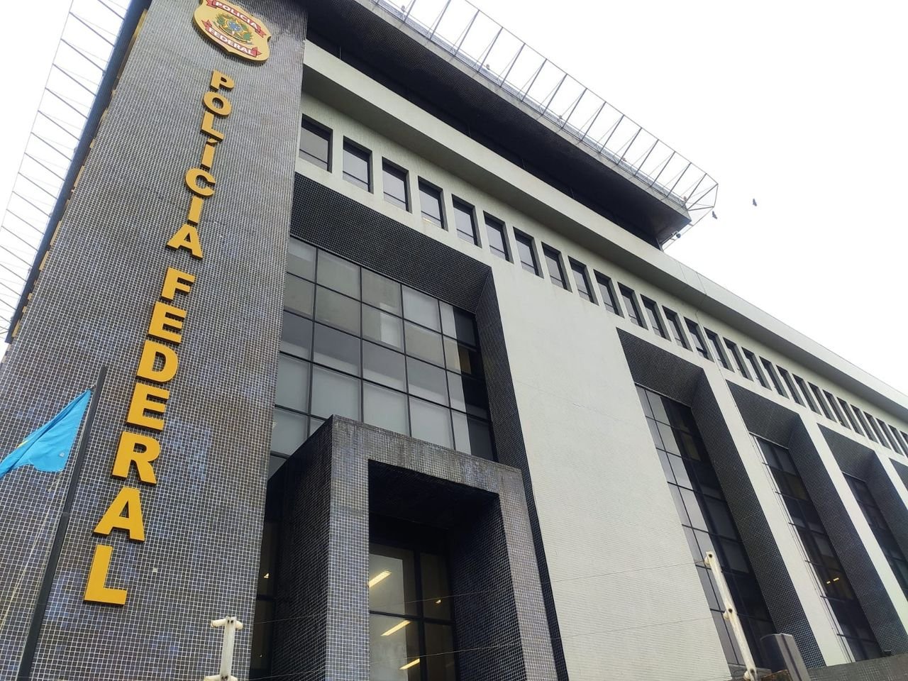Filipina denuncia holandês e colombiana por tráfico de pessoas em SC