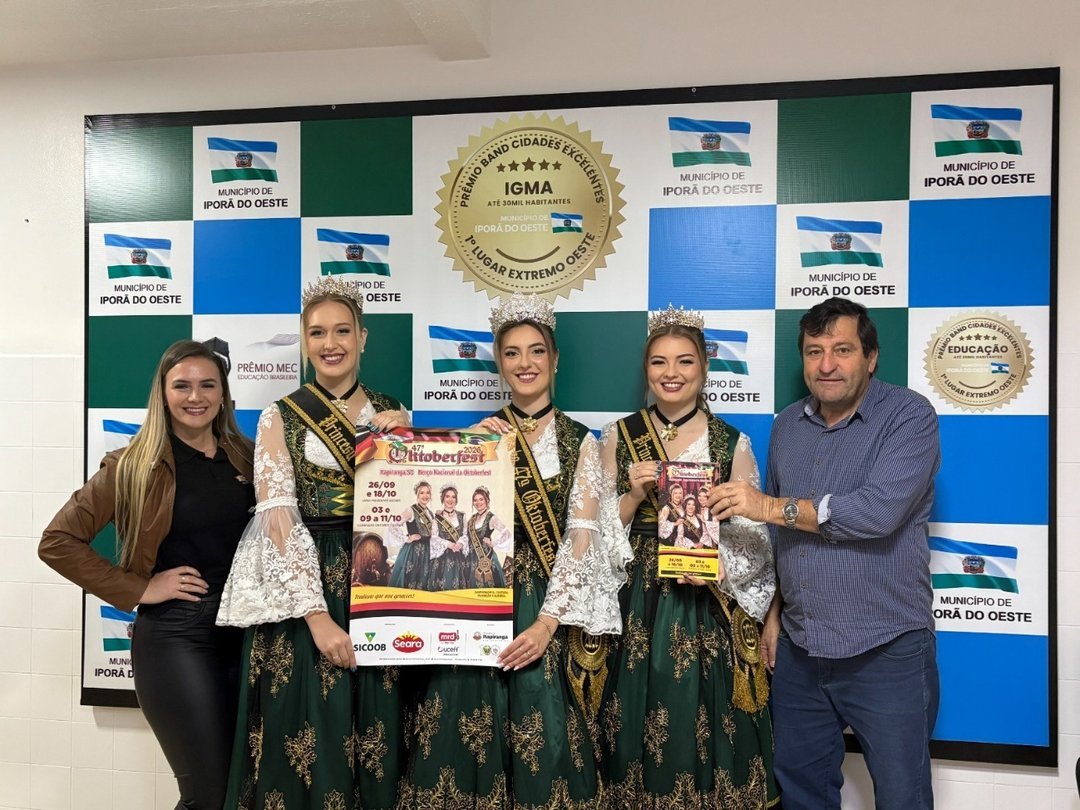 Vice-prefeito Auri Mathias recebe soberanas da 47ª Oktoberfest de Itapiranga