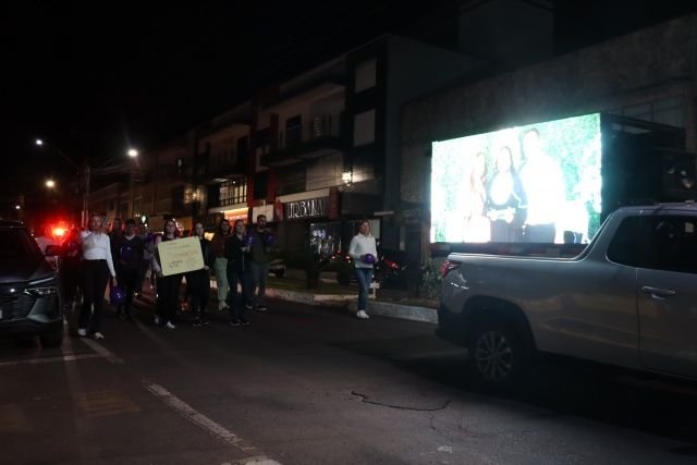 Ato em Maravilha homenageia Marli Aparecida e clama pelo fim da violência contra a mulher