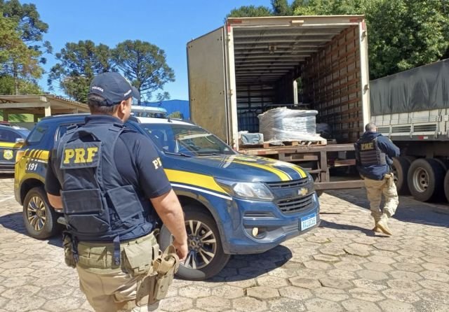 PRF flagra transporte irregular de cerca de 4 mil litros de biodiesel em Chapecó
