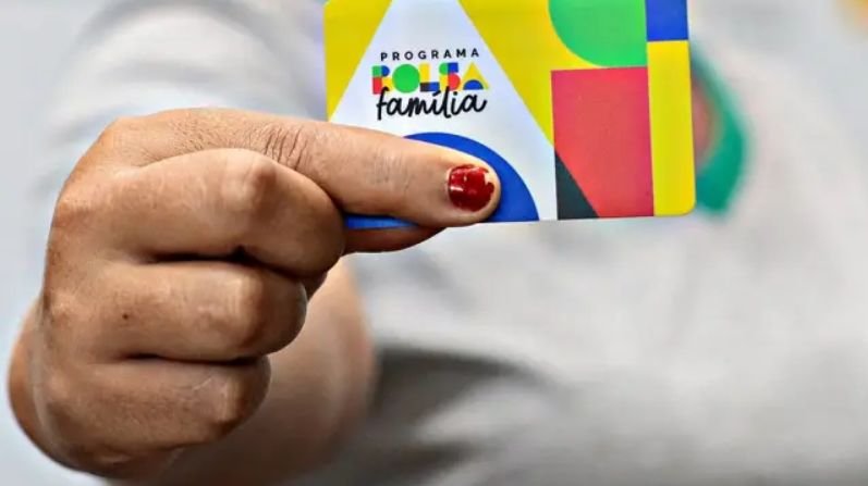 Governo anuncia reajuste do Bolsa Família e benefício mínimo sobe para R$ 691