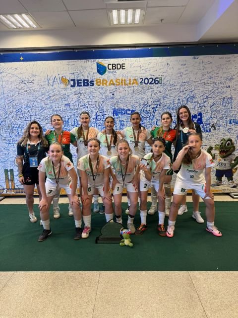 Escola de Guaraciaba conquista vice-campeonato no futsal feminino dos Jogos Escolares Brasileiros