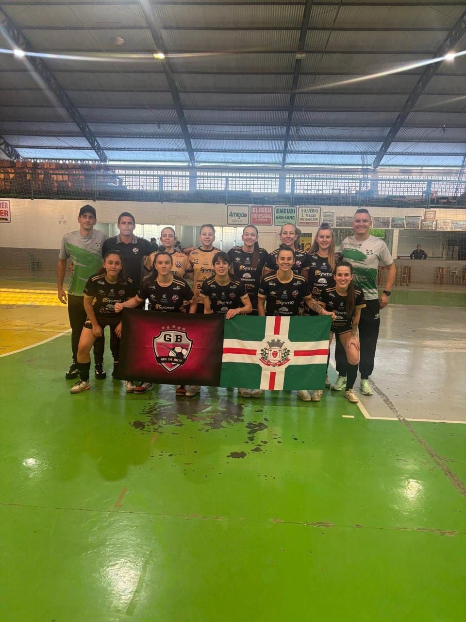 Futsal Feminino de São Miguel do Oeste garante vaga na fase estadual do JASC