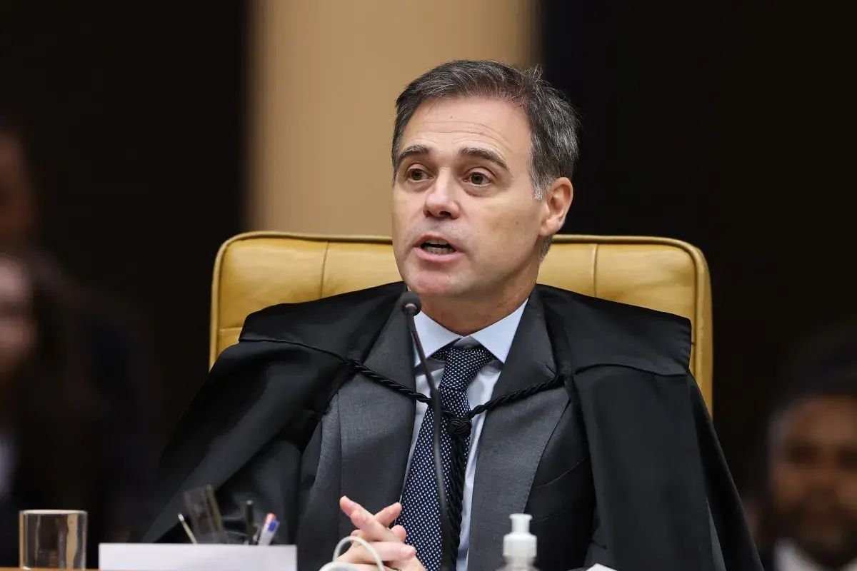 Mendonça rebate acusações de Moraes e pede arquivamento de processo no STF