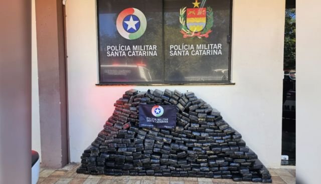 Dois homens são presos com cerca de 250 kg de maconha em São Lourenço do Oeste