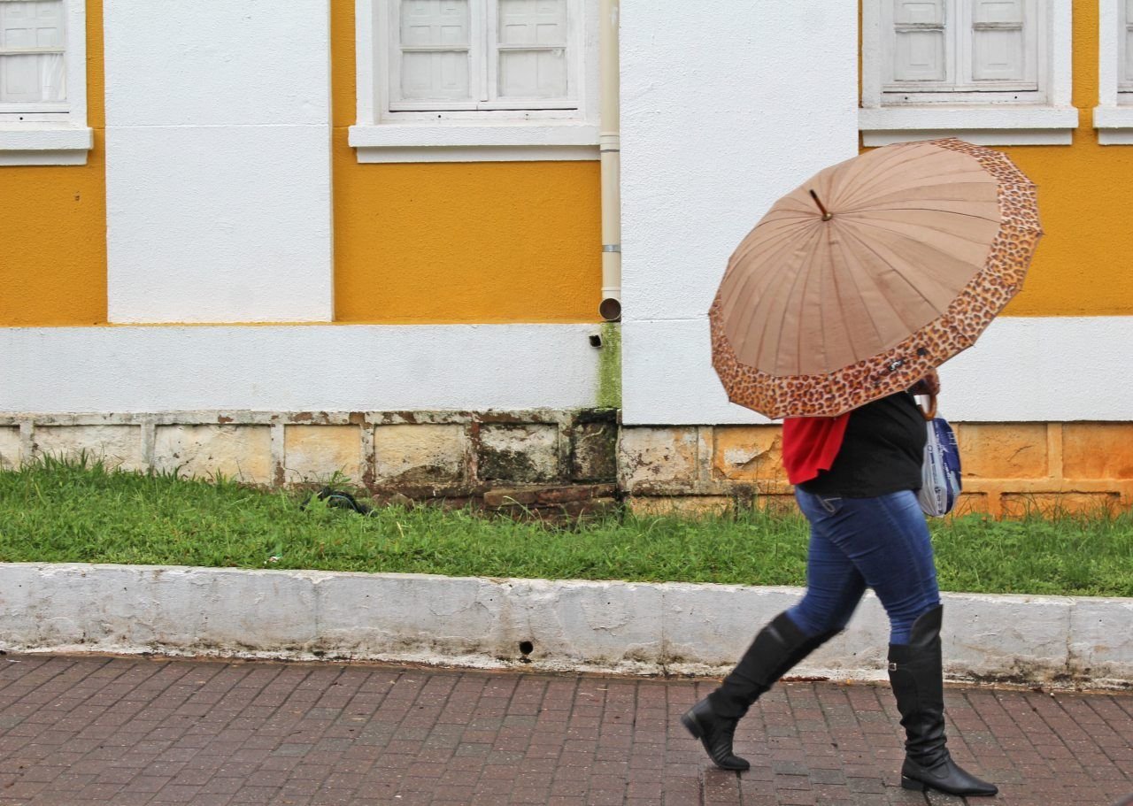 Previsão de temporais e chuva acima da média em Santa Catarina