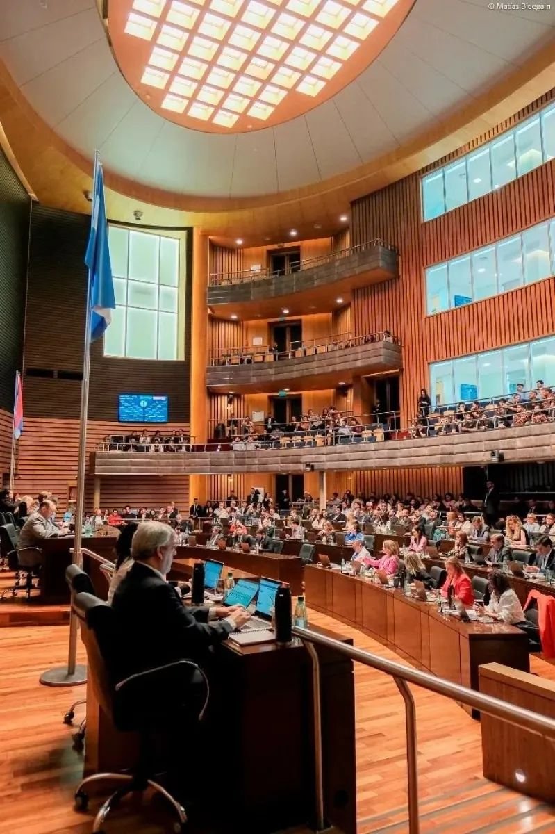 Câmara de Representantes aprova orçamento de R$ 5,5 bilhões para 2027 em Misiones