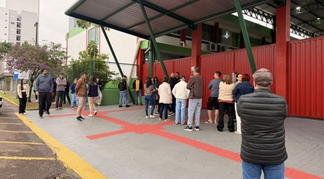 Movimentação nas urnas em São Miguel do Oeste marca início das Eleições 2026
