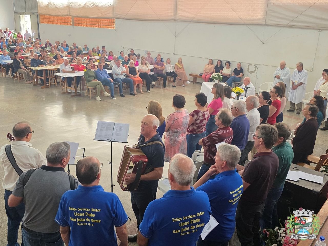 São João do Oeste reúne 1.200 idosos em segundo encontro da Terceira Idade