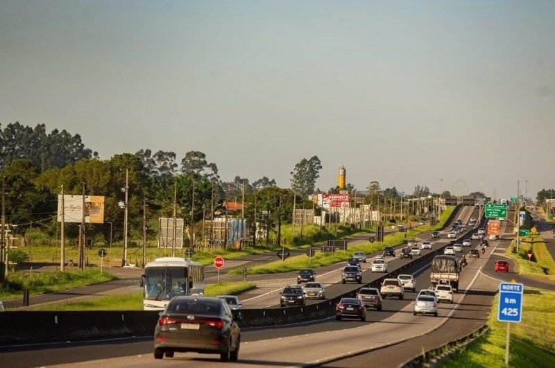 Feriado de Nossa Senhora Aparecida movimenta 1,4 milhão de veículos e altera serviços em SC
