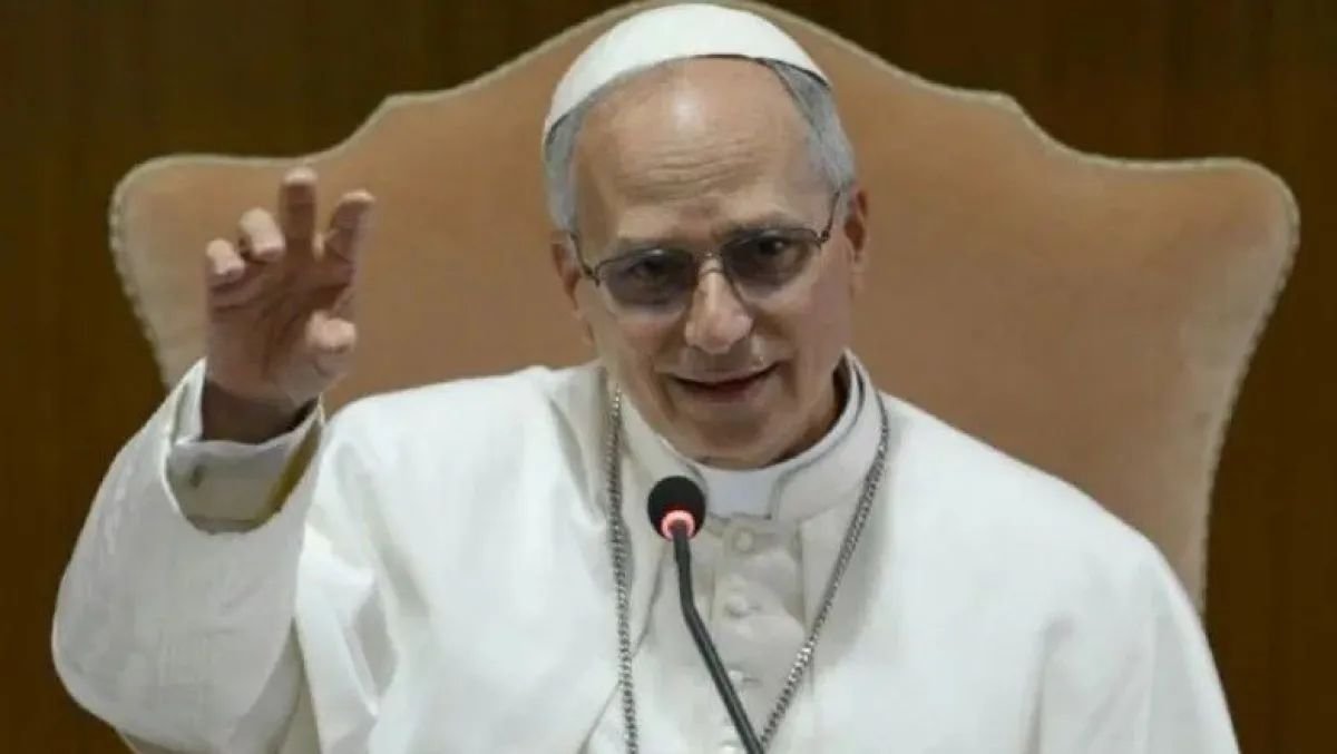 Papa Leão XIV se prepara para cirurgia de nódulo no pulmão em Roma nesta terça-feira