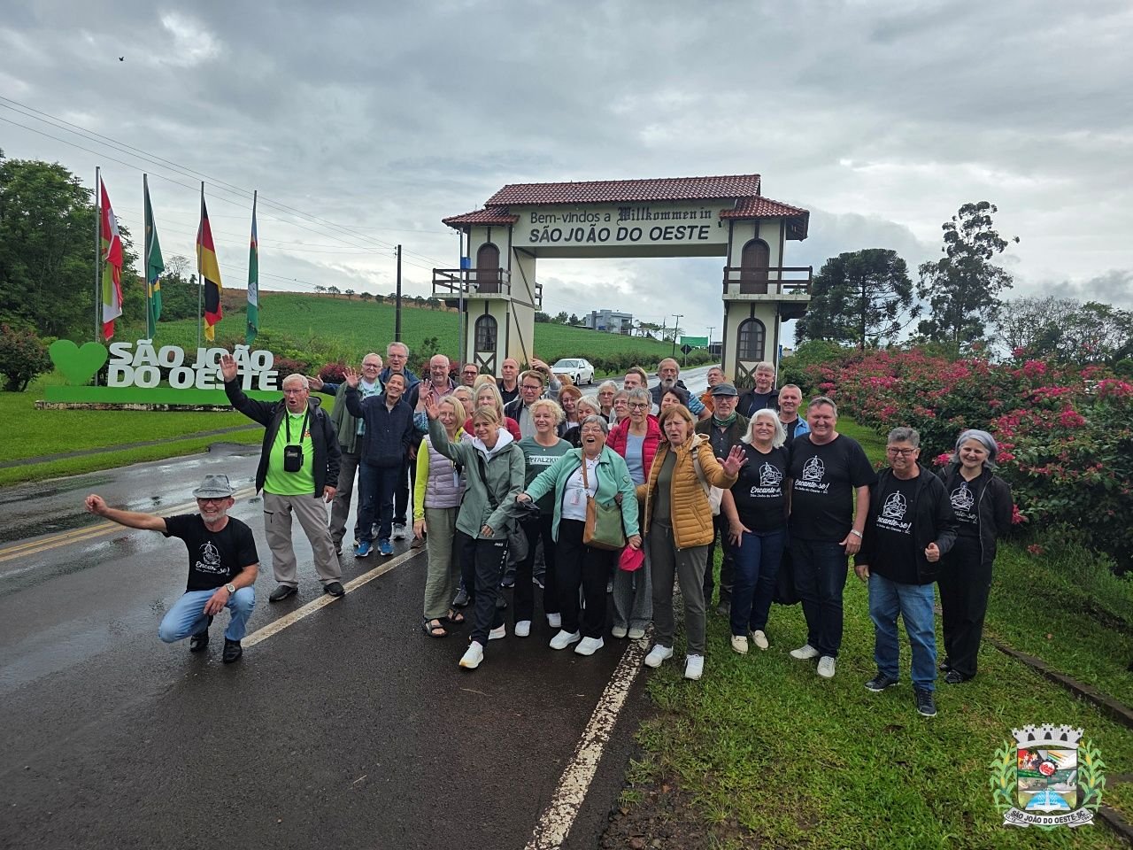 Comitiva de 36 alemães visita São João do Oeste em intercâmbio cultural
