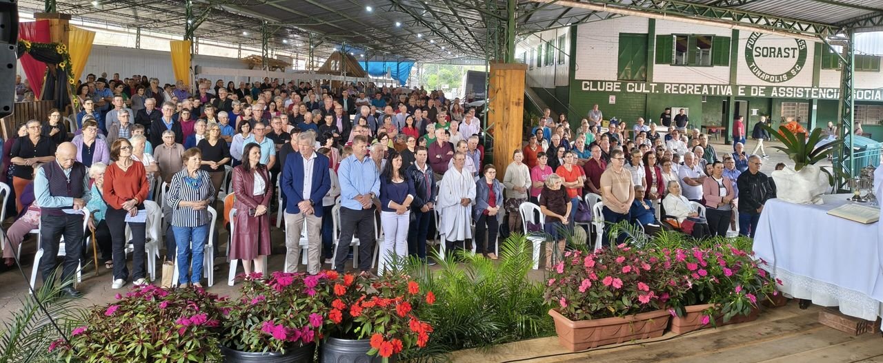 Tunápolis realiza confraternização anual dos idosos com missa e atividades de lazer