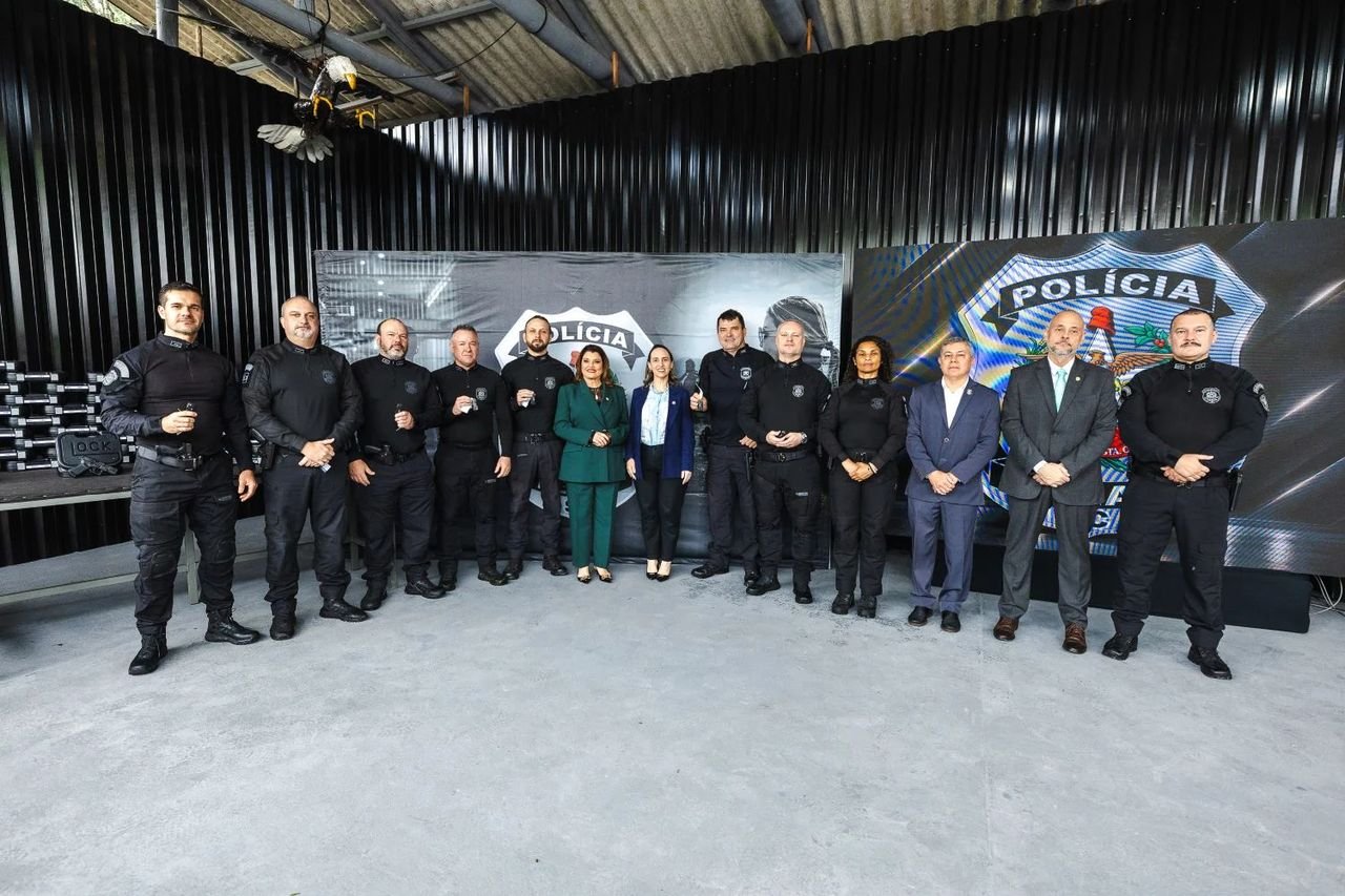 Polícia Penal de SC recebe 18 viaturas e 800 pistolas, totalizando R$ 32,6 milhões em investimentos