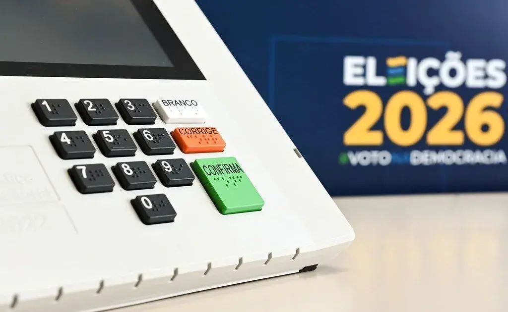 PL reconhece vitória de Lula, mas Flávio Bolsonaro questiona prorrogação de votação