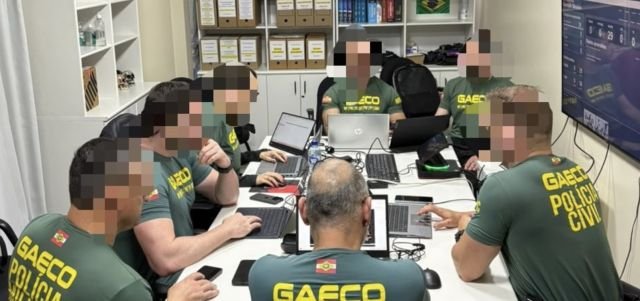 Operação Tabuleiro cumpre 29 mandados contra o PCC em SC e Paraná