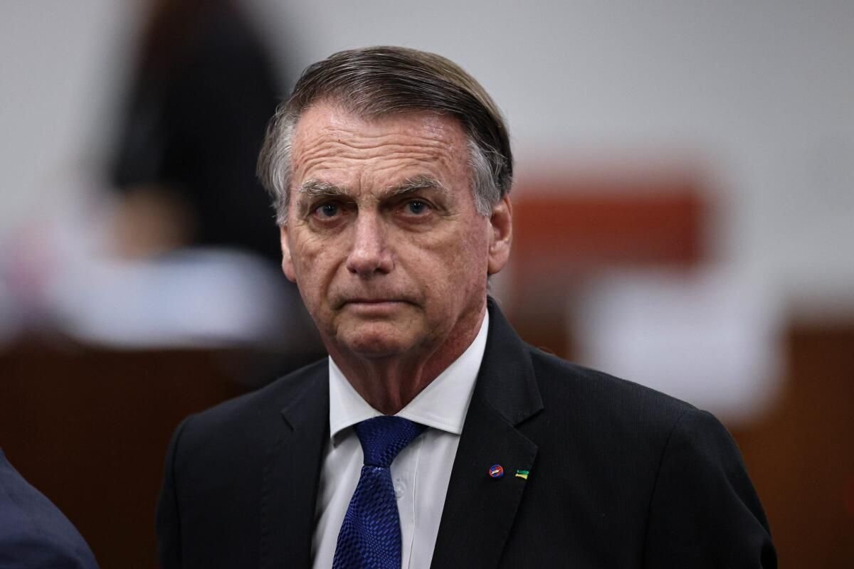 STF pode reduzir pena de Bolsonaro com nova lei; decisão deve sair até novembro de 2027